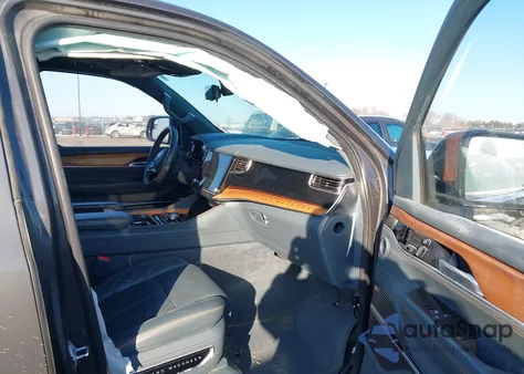 2023 Jeep Grand Wagoneer Series Iii 4X4 z USA, uszkodzony, nr VIN 1C4SJVGP2PS505350